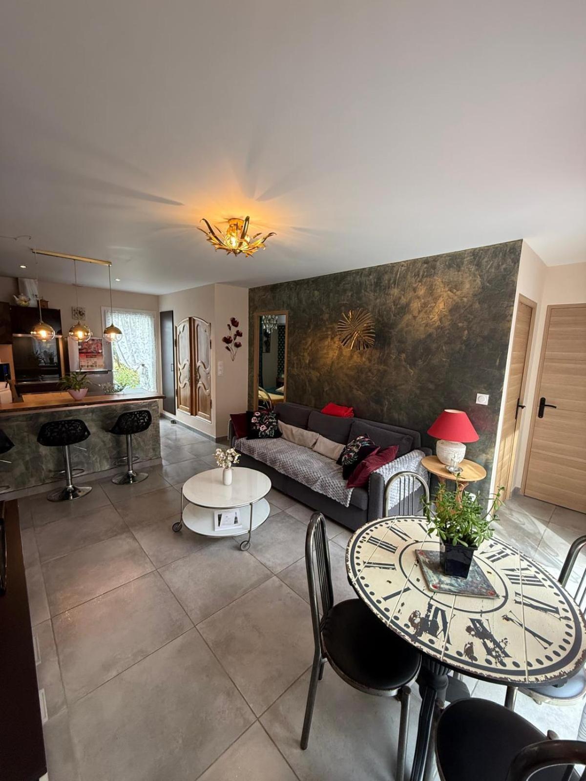 T2 Aile De Villa Et Spa-Jacuzzi Prive Et Illimite Et Plateau D'Acceuil Offert! Camps-la-Source ภายนอก รูปภาพ